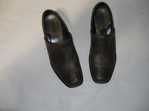Born Shoes Women's Size 9-1/2 M/W Slip On Clogs W21239 Brown Leather Heels