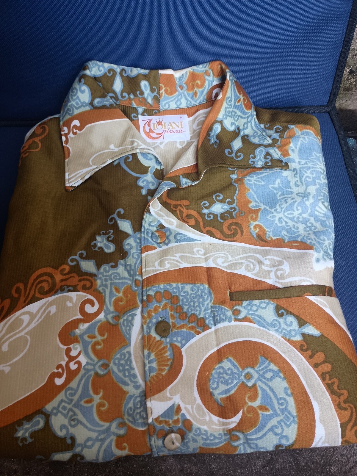 Vintage 1960s Iolani Hawaiian Shirt Size M Golds And … - Gem
