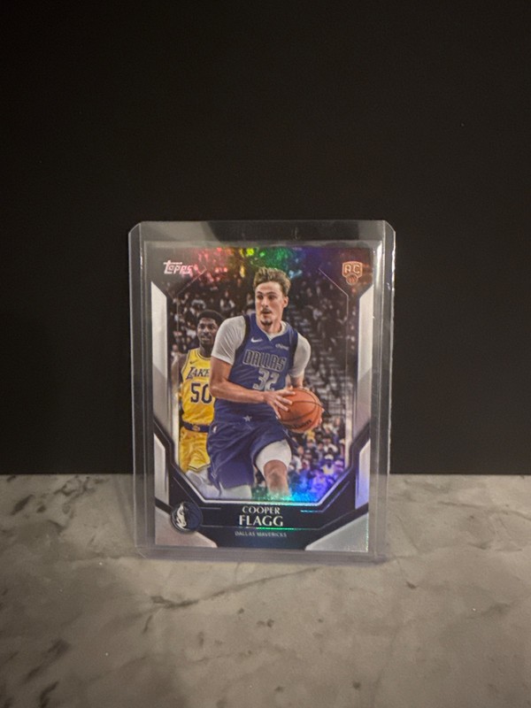 Topps rookie cooper Flagg card nba-6, good condition, ungraded