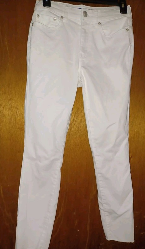 GIRLS WHITE LIGHTWEIGHT HIGH WAISTED CROPPED JEGGING  SIZE 2 BY AEROPOATAL EUC 