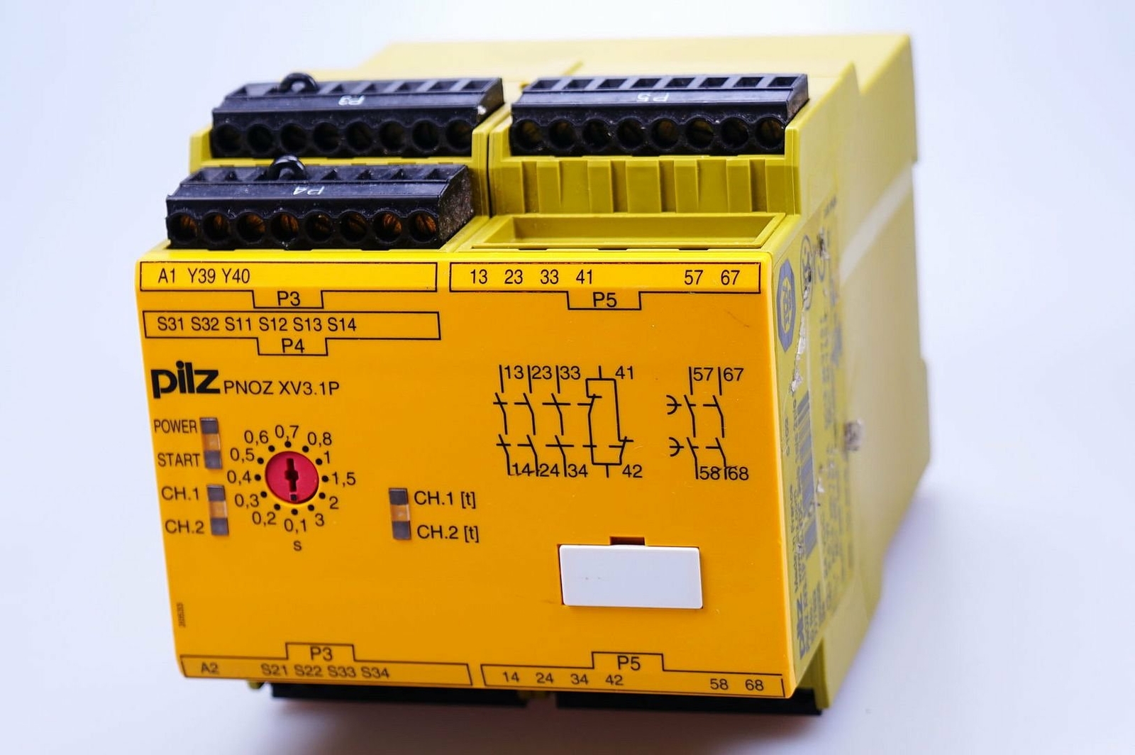 Pilz PNOZ XV3.1P 3/24VDC 3n/o 1n/c 2n/o T 777522 Emergency Stop Device