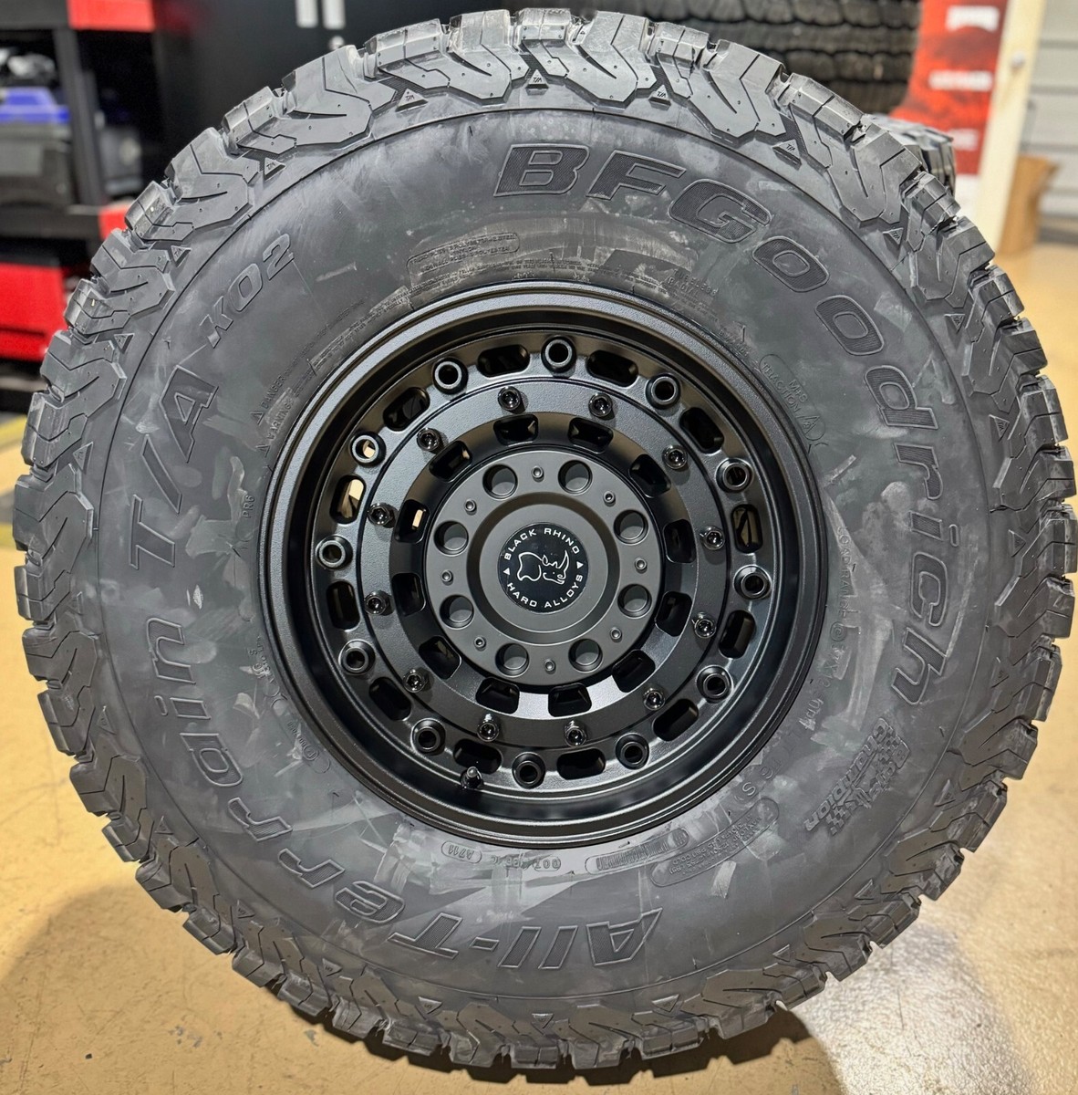 BFGoodrich A-T T/A KO2 17インチブラックライノアーセナル BFGoodrich A-T T/A KO2 17インチブラックライノアーセナル JL
