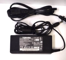 Genuine Toshiba AC Adapter Charger / Laptop Power Cord 19V-4.74  / w/power cord