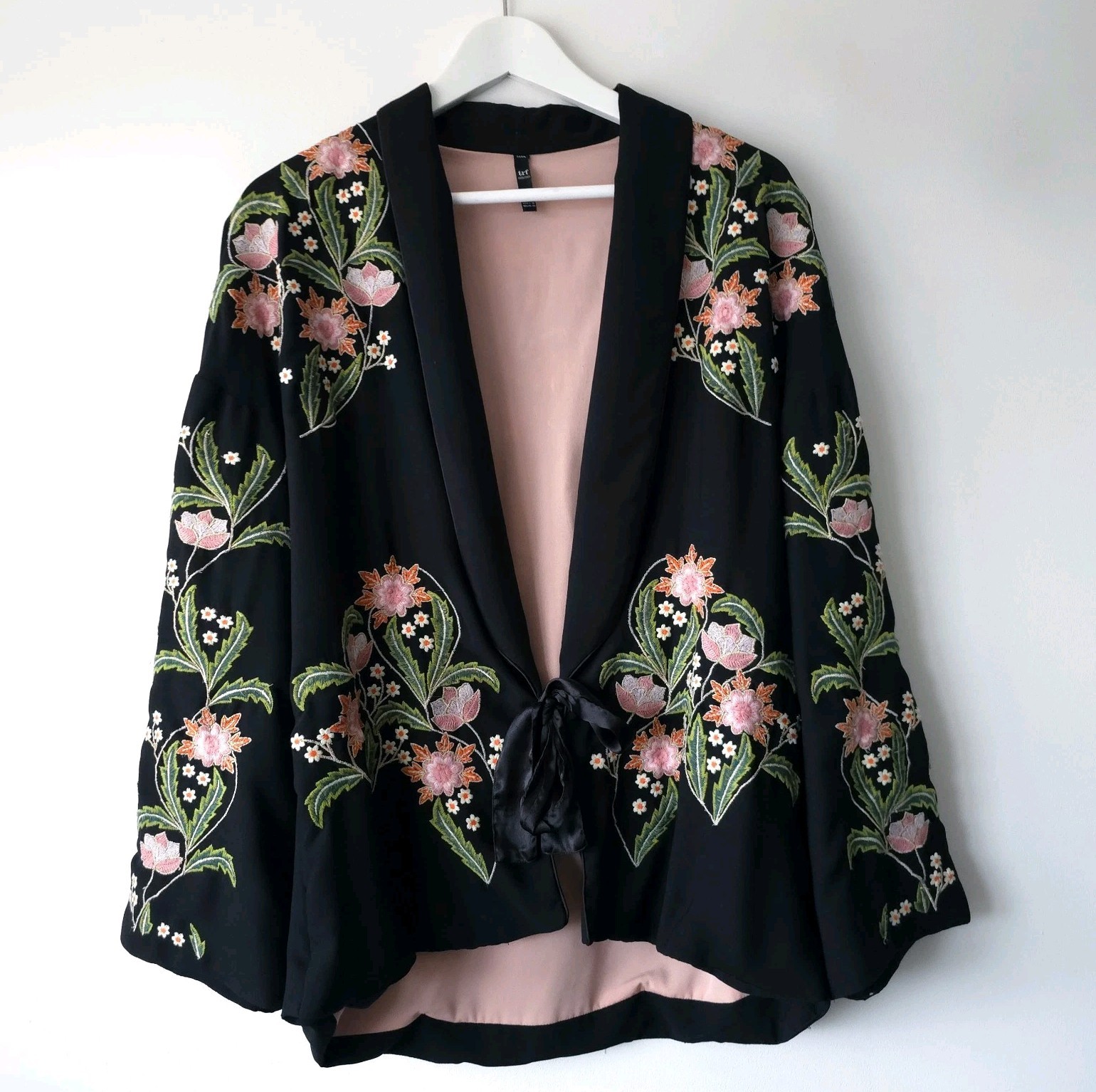 Chaqueta Kimono Boho Negra Bordada Zara Talla S M 8 10 12