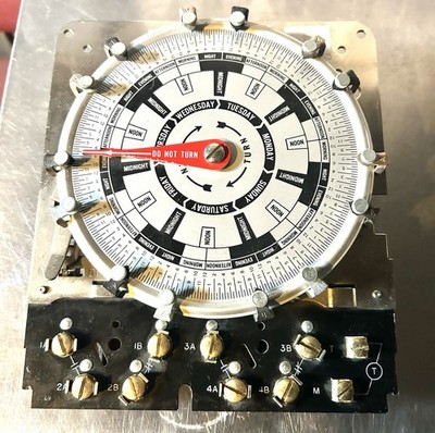 Vintage Paragon 7008-00 7 Day Time Switch Timer 120V Industrial HVAC Control