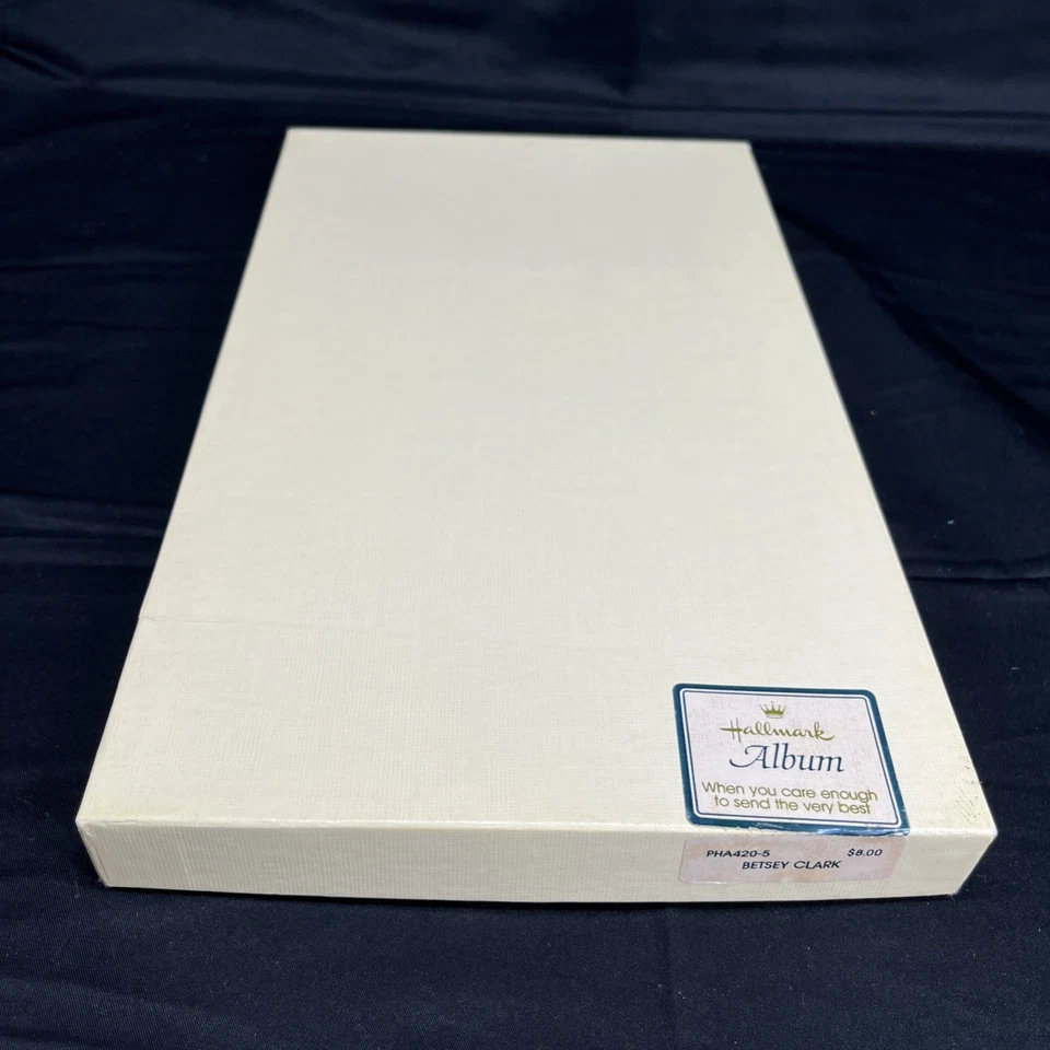 Álbum de fotos de Betsey Clark 1975 Hallmark Happiest Moments Friends, en muy buen estado Foto 4 de 4