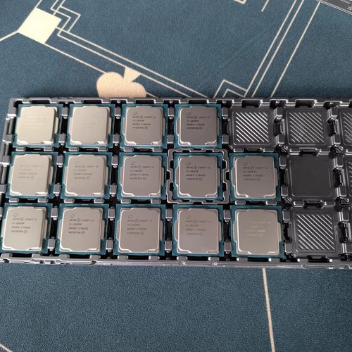 Intel Core i3-10105F LGA 1200 3.70GHz 4C/8T 6MB 65W CPU Processor - Afbeelding 2 van 2