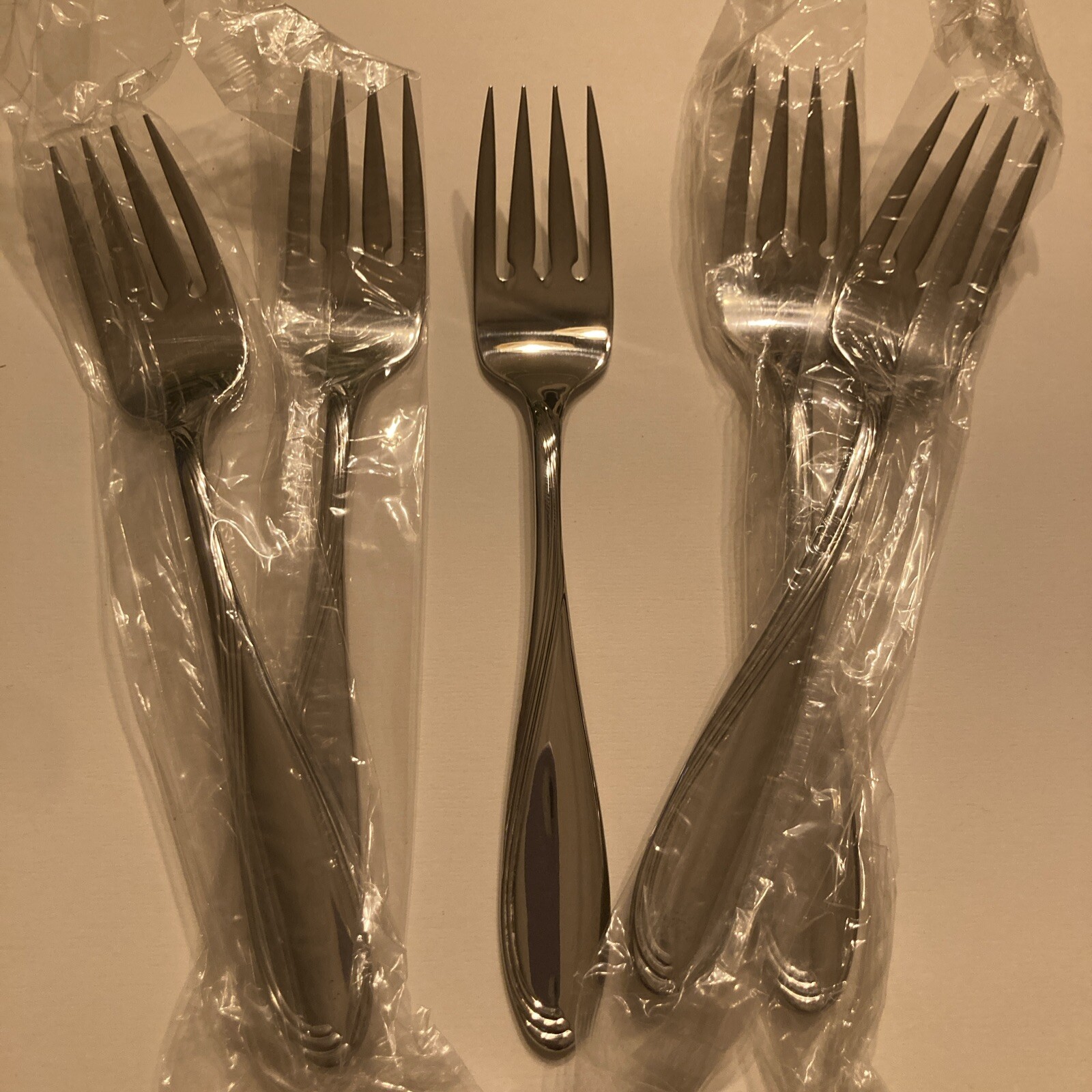 Foto 1 di 6