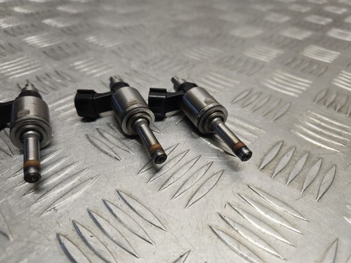 LEXUS IS300H 2013-2020 2.5 HYBRID GENUINE FUEL INJECTOR SET X4 23250-31120 - Picture 6 of 8