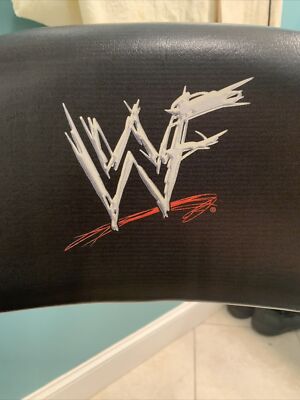 WWF WrestleMania X8 PPV Chair Hulk Hogan Vs. Rock 2002 Toronto WWE