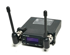 Sony Dwr-s01d Digital Wireless Receiver 2-channel Frequency Range 30-33