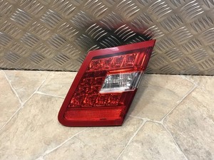 MERCEDES-BENZ E W212 Heckklappenleuchte rechts A2129060258 2.10 Diesel 20357563