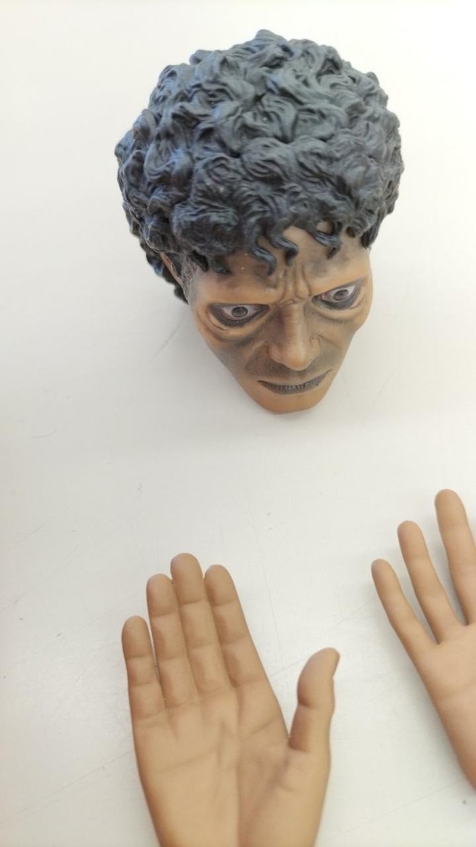 HOT TOYS MICHAEL JACKSON Thriller Version 12 INCH New, Dead Stock EUR