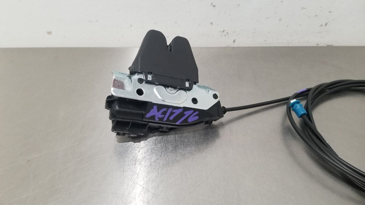 Mercedes-Benz SLS AMG REAR Trunk latch