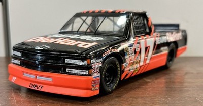 Ertl Sears Diehard Ceverolet 17 Truck Race 1/18 Chevrolet