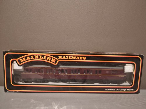 Mainline Railways 937321 60' Suburban 'B' Coach Set W6447W Spurweite OO | Zustand: Used