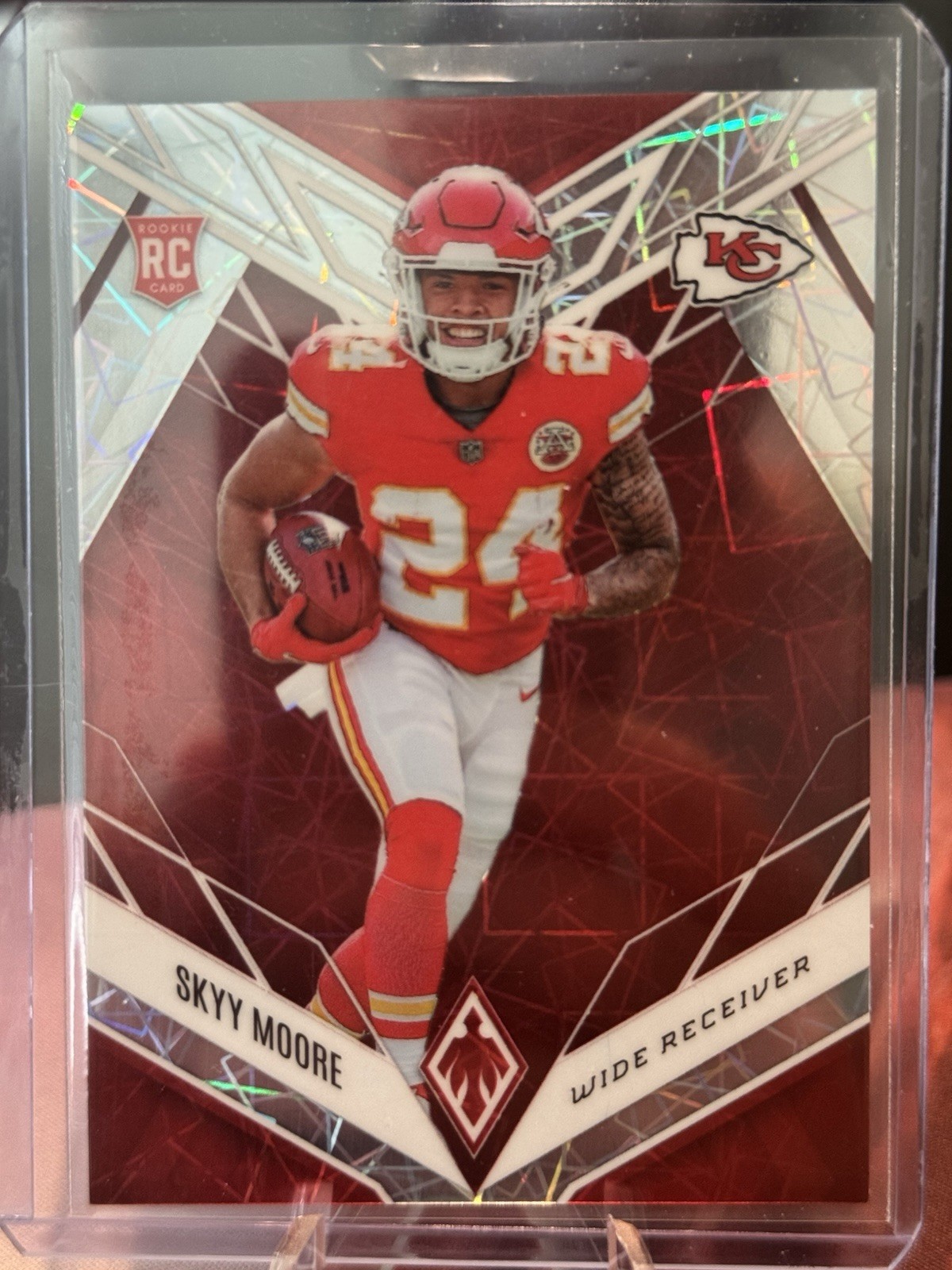 2022 Panini Phoenix - Rookies Skyy Moore #124 Red Lazer /150 (RC)