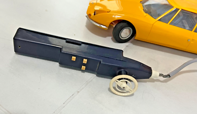 Voiture Filoguidée MATRA 530 GT MONT BLANC – Jaune, 30cm, Collection 1970, Neuve