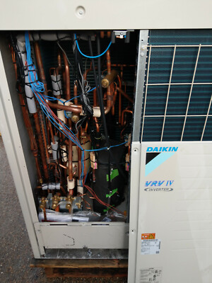 Daikin RYYQ18U7Y1B Heat Pump Outdoor VRV unit NEW