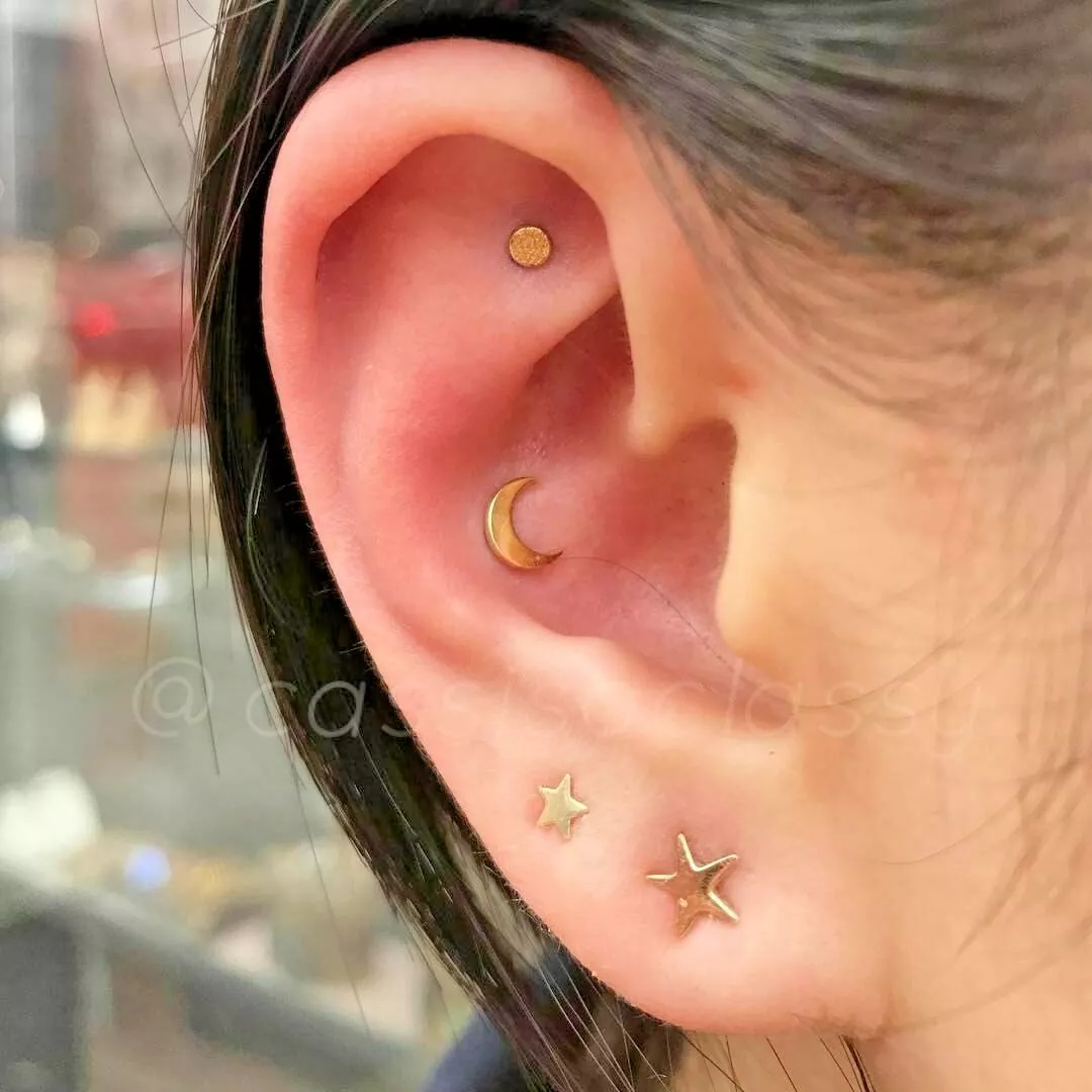 PAIR GOLD MOON INTERNALLY THREAD STEEL LABRET TRAGUS CONCH EAR RING EARRINGS 364