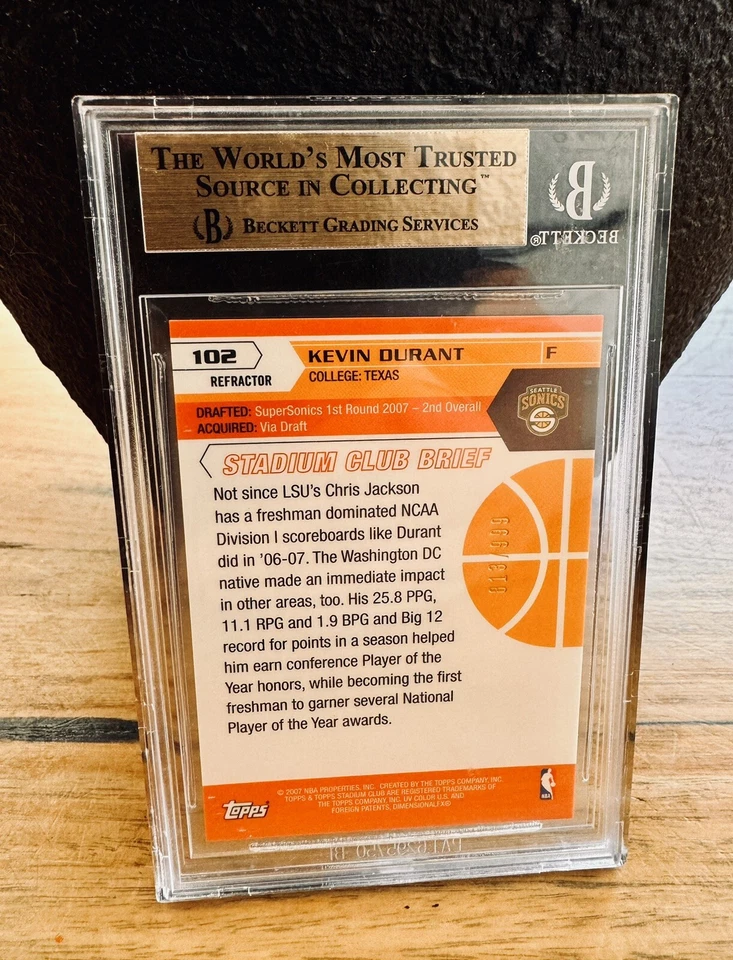 2007-08 Topps Stadium Club Refractors #102 Kevin Durant novato/999 Foto 2 de 3