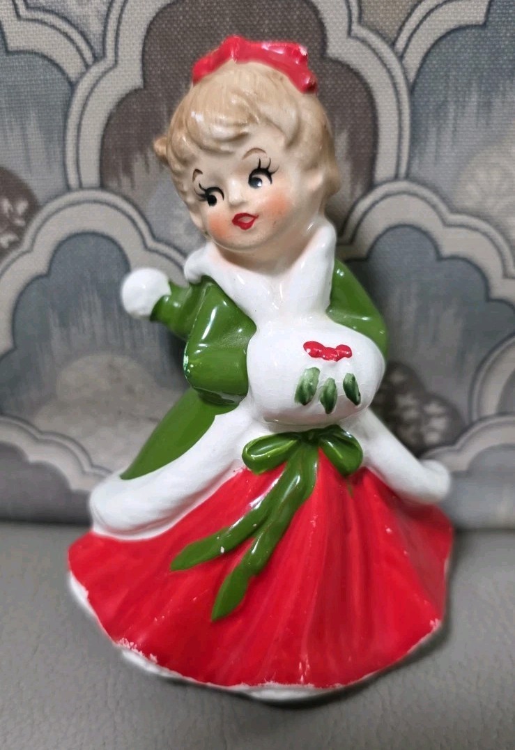 Vintage Lefton Christmas Holly Muff Girl Figurine #724 Japan