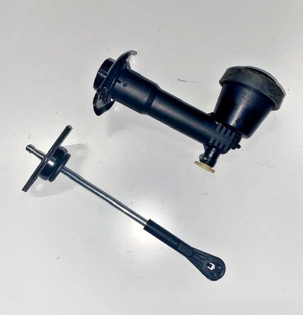 1991-1996 CILINDRO EMBRAGUE MAESTRO GM ORIGINAL, PIEZA NUEVA OEM, P/N 12385527 Foto 2 de 4