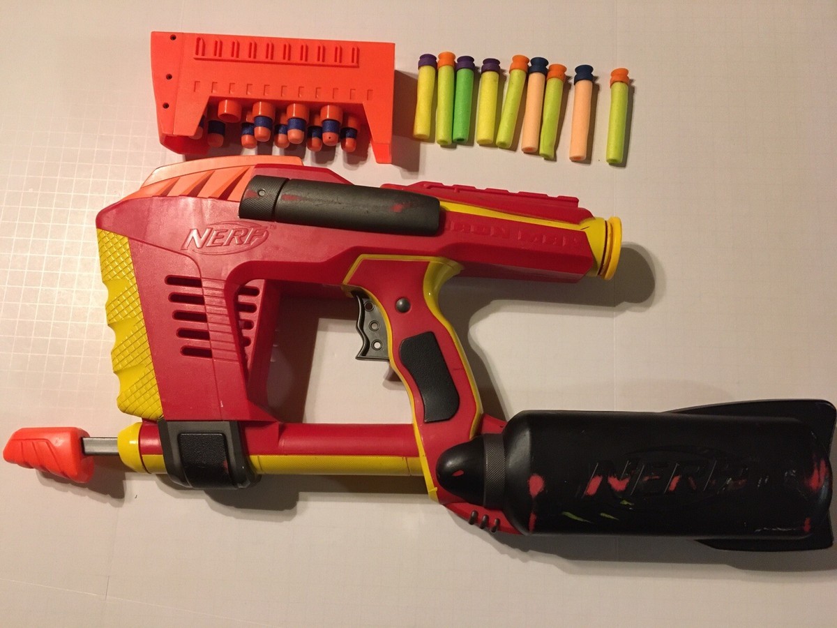 Nerf Stark Industries Marvel Iron Man NRF 425 Pump Action Foam
