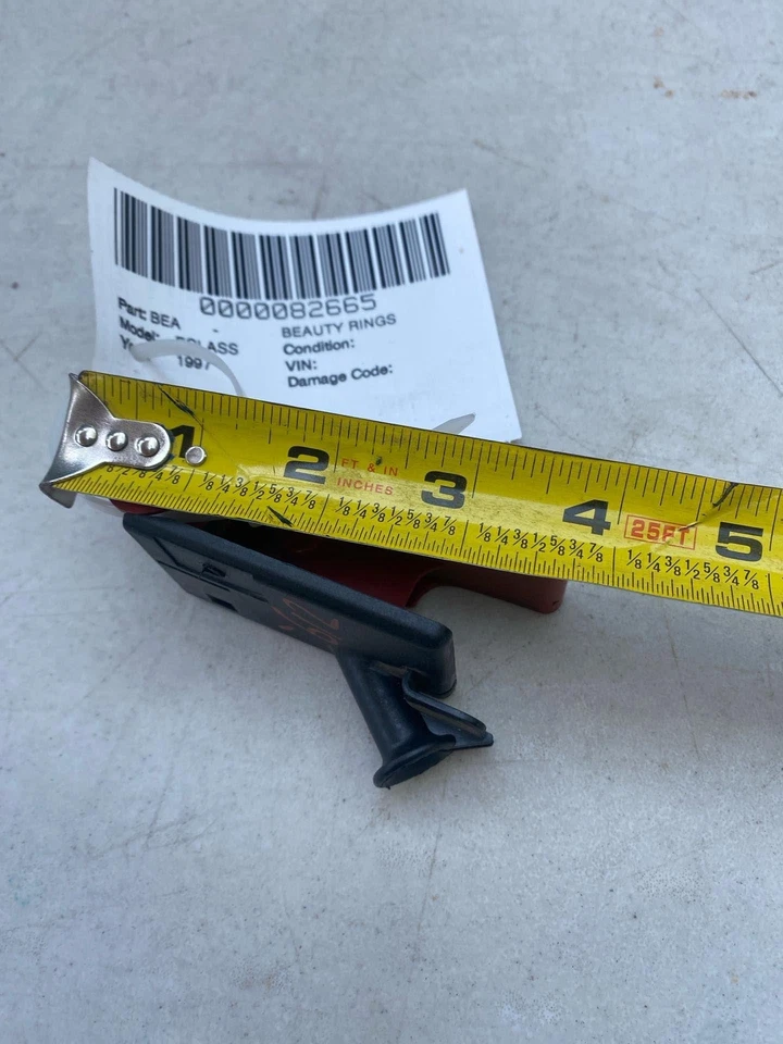 Mercedes Benz E300D 1997 capó delantero abridor manija palanca de cierre de liberación Foto 3 de 4