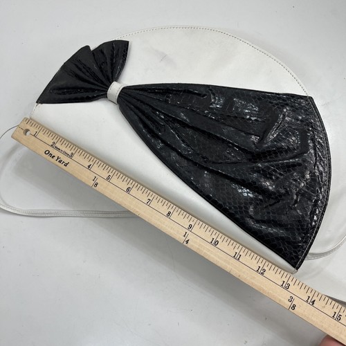 LISETTE White And Black Shoulder Bag Multiple Pockets - Picture 12 of 13