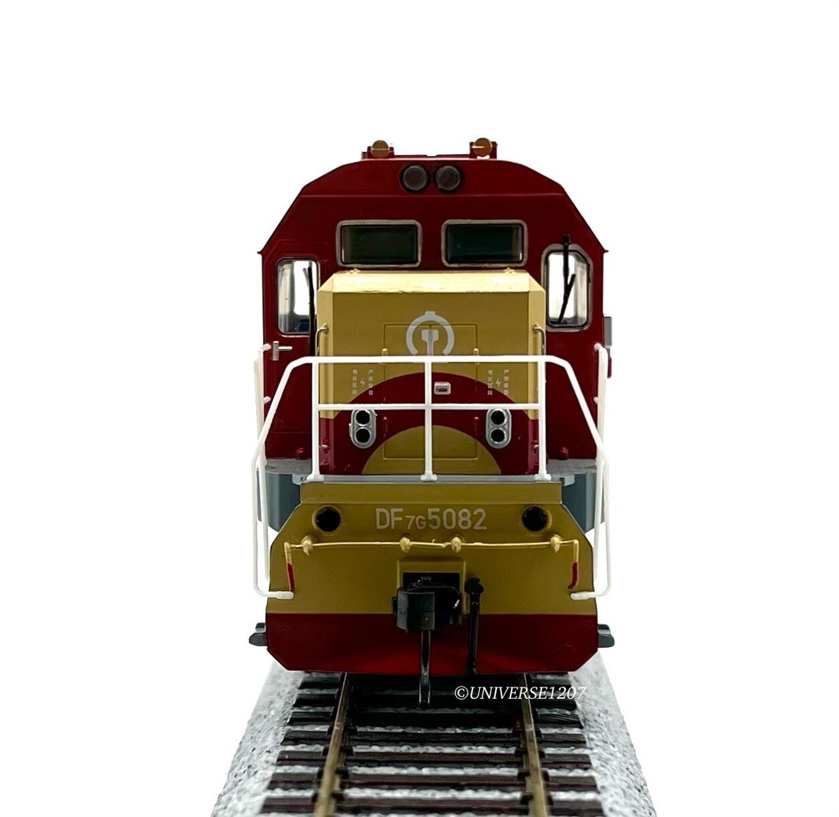 HO Bachmann China CD00705 DF7G Dongfeng Diesel Locomotive
