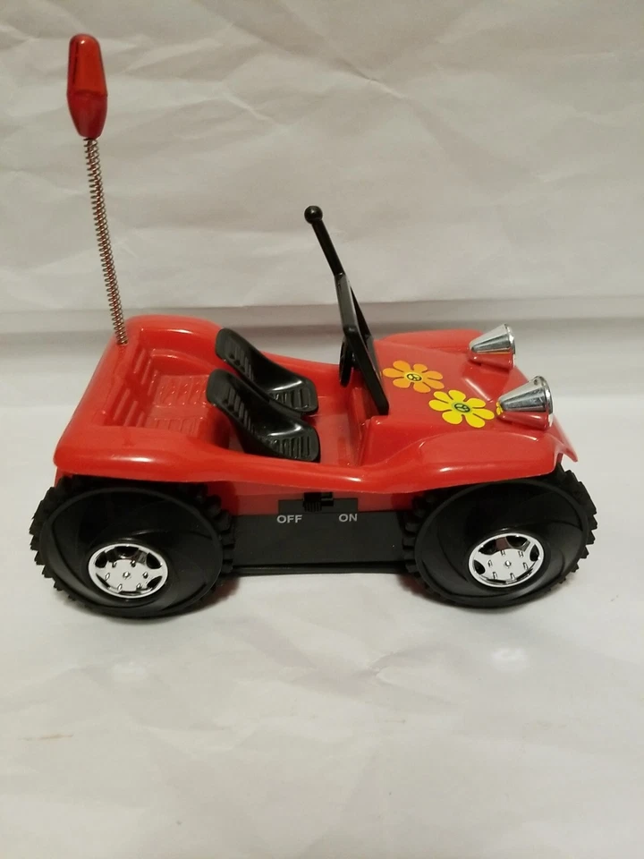 Rojo Convertible Love Bug Flower Power Coche Mecánico 7" x 4" Vehículo Juguete Foto 3 de 4