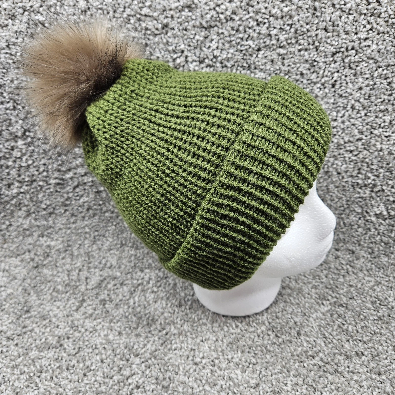 Handmade Knit Beanie Hat Toque Toboggan Size M Olive Green Pom Stretch Comfey