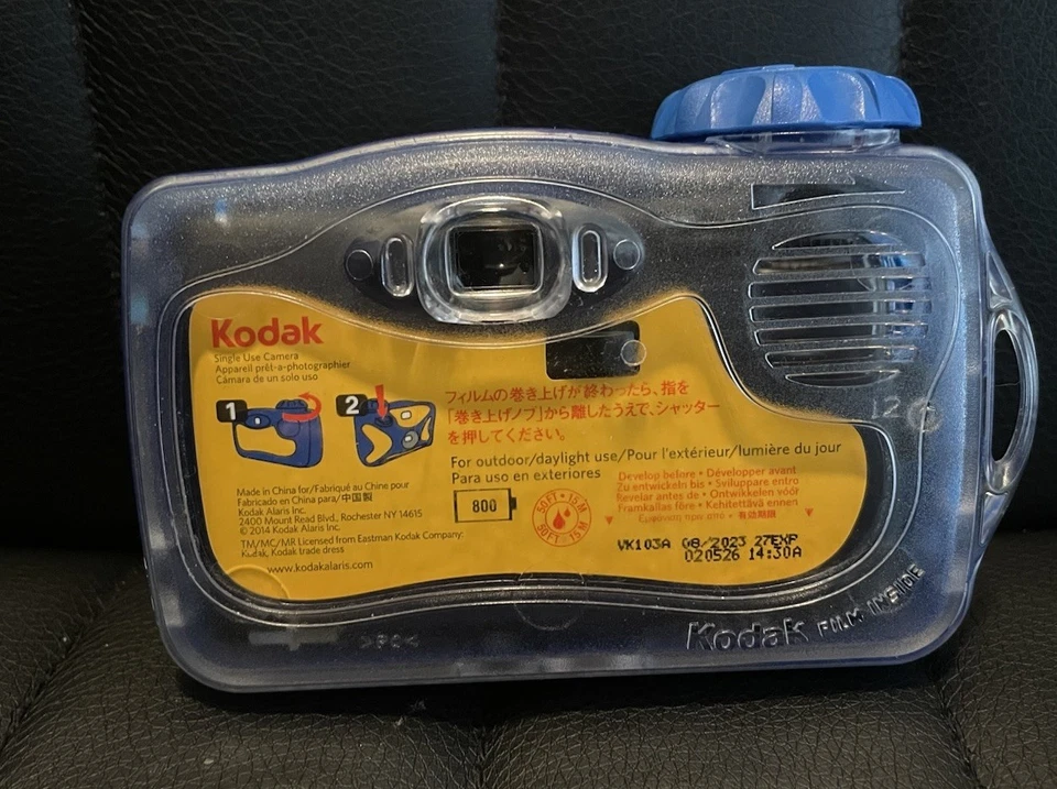 Kodak Sport Underwater Waterproof 800 ISO 35mm Single Use Camera Exp: 08/2023 - Image 2 of 4