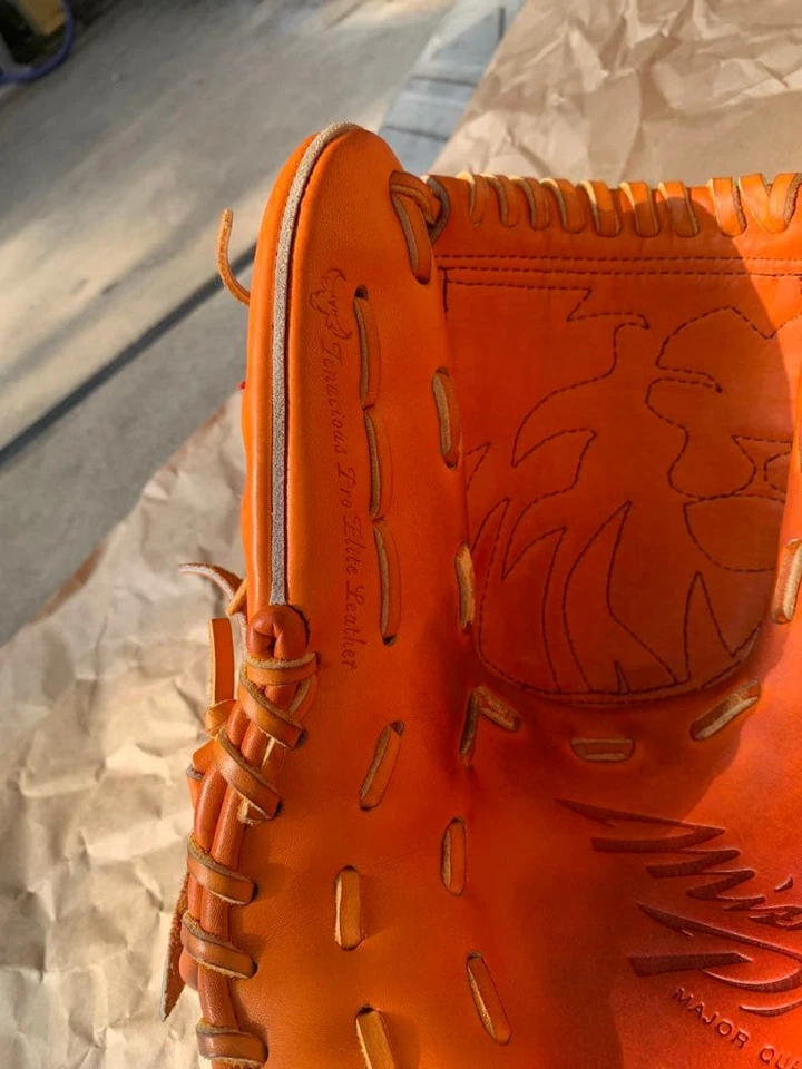 Mizuno Pro Hard Gloves for Pitchers Orange - Image 4 of 4