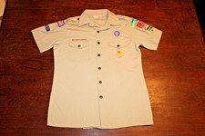 Boy Scouts of America BSA Men's Shirt Tan Medium Sewn Patches Short Sleeve