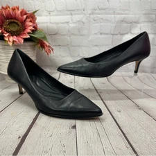 ANTONIO MELANI Black Leather kitten heel pump 9.5 classic minimalist office