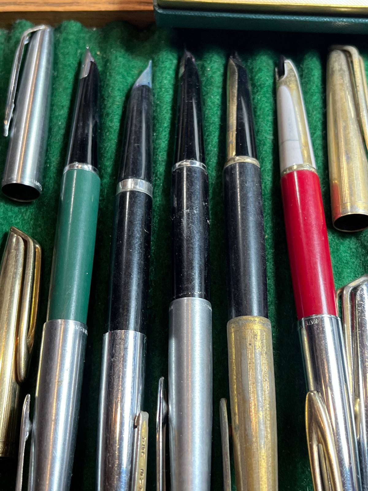 Massive lot of Waterman c/f fountain pens from the 1950s for parts & restoration