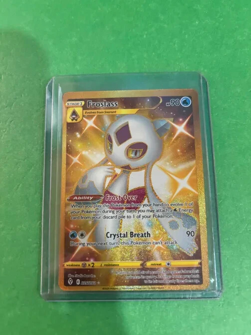 Froslass (Secret) NM 226/203 SWSH07: Evolving Skies Pokemon Card