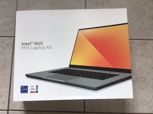 Intel BBC710ECU7B01 LAPBC710 NUC M15 Laptop Kit Core i7-1165G7 Proc FHD TOUCH - Picture 1 of 6