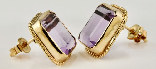 Estate 14K Yellow Gold 7MM x 9MM Amethyst Solitaire Earrings Studs 2.81 Grams - Picture 2 of 5