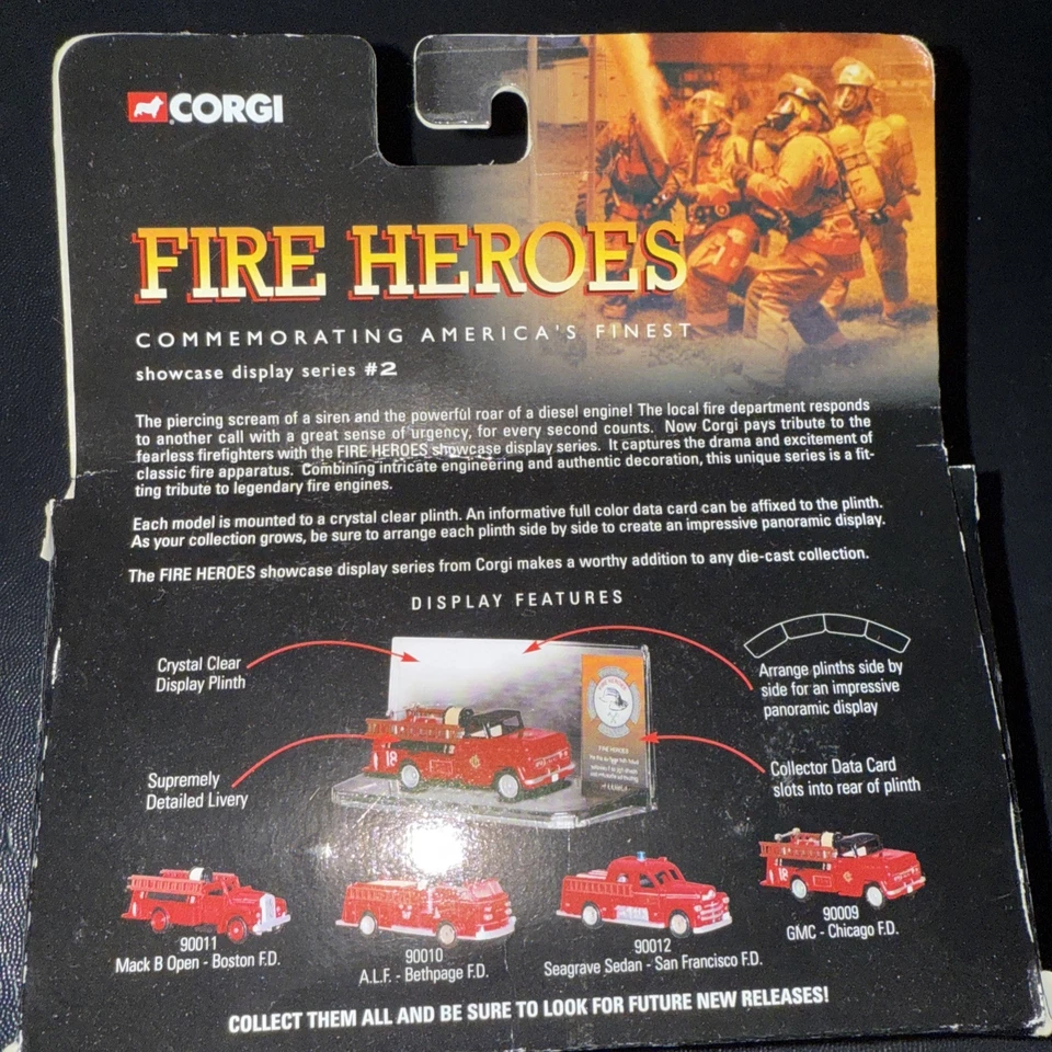 CORGI Fire Heroes Chicago Fire Department Engine 18 1966 GMC Fire Pumper - Image 2 of 2