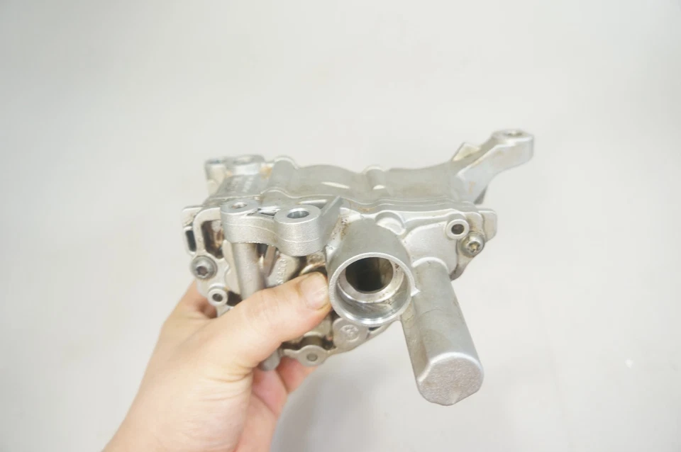 BMW 128i 328i 525i 528i x3 x5 2007-2013 3,0 L motor n51 bomba de fluido de aceite fabricante de equipos originales Foto 2 de 4