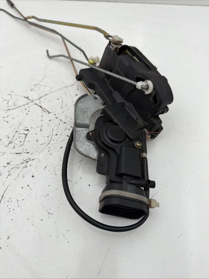 Left Front Power Door Latch for 99-04 Chevrolet Tracker Foto 3 de 4