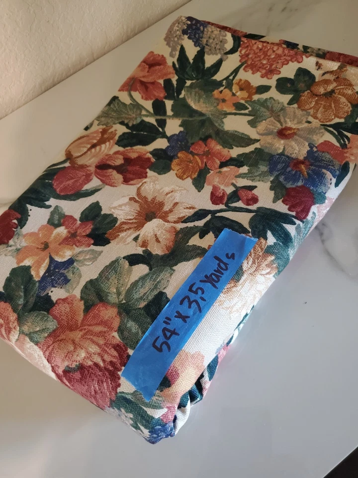 Vintage 54" X 3.5y Potpourri Collection Exclusively by Western Fabric Floral - Image 3 of 4