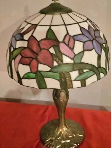 Vintage Tiffany-Style Floral Stained Glass Table Lamp 19"