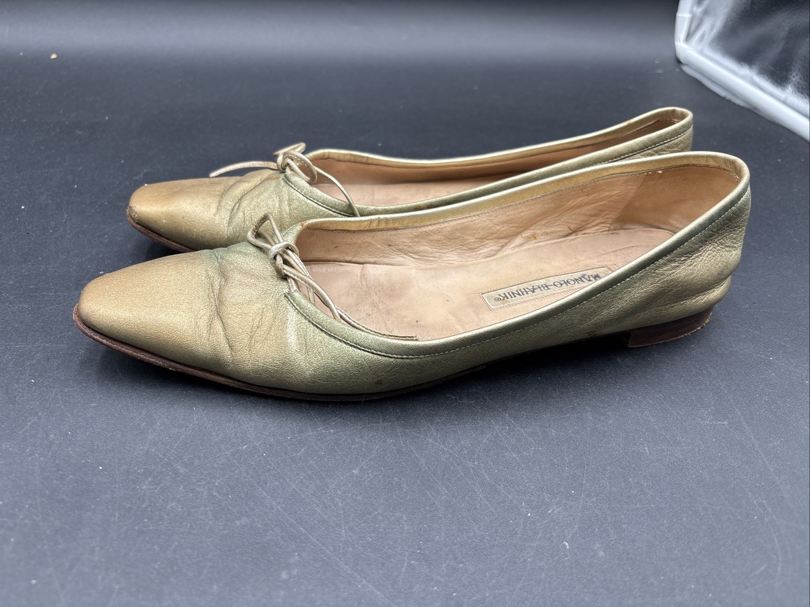 Manolo Blahnik Ballet Flats Metallic Gold Size 41 VTG 0116-69