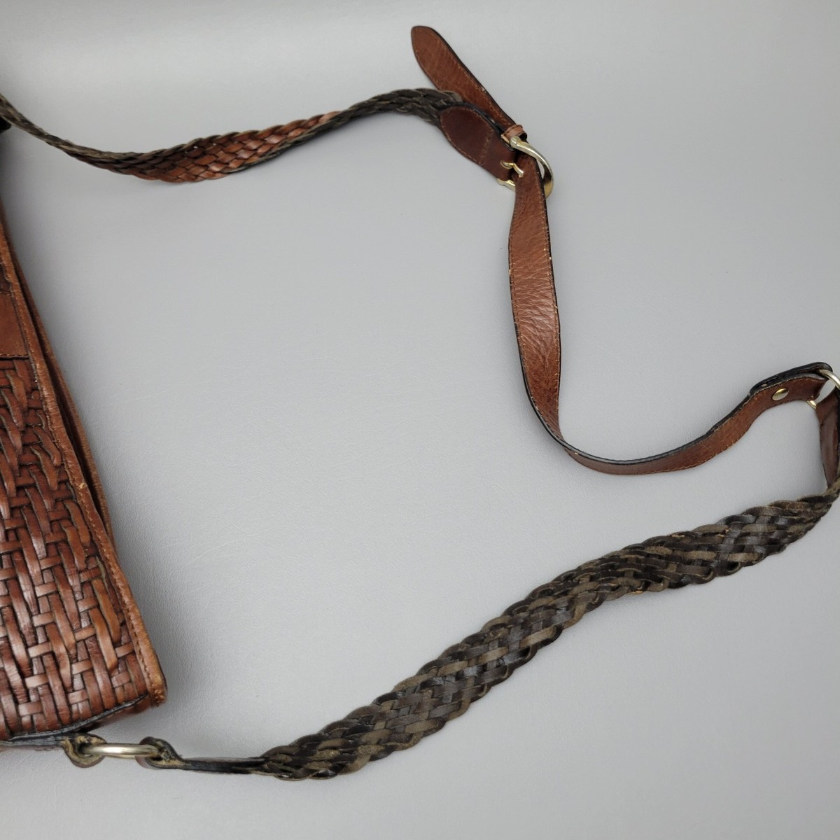 Vintage Y2K wide double prong calfskin leather made in England Etienne Aigner Vintage Woven Etienne Aigner Brown Leather Shoulder Purse  main image 3