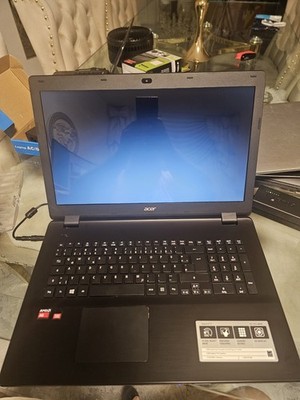 ACER Aspire E17 E5-721-41B8 AMD Quad-Core Processor