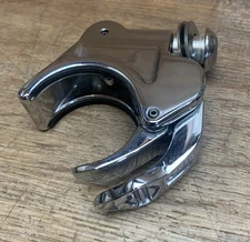 Harley Davidson  58200–04A Windshield Quick Release Clamp